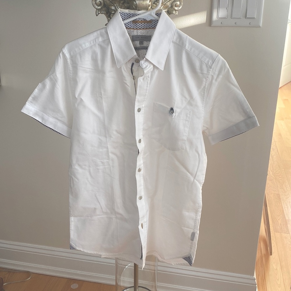 Ted Baker London mens size 2 small White short sleeve button down summer shirt☀️
